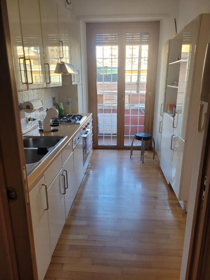 Lovely Suite Accogliente Appartamento Tra Policlinico E Piazza Bologna ローマ エクステリア 写真