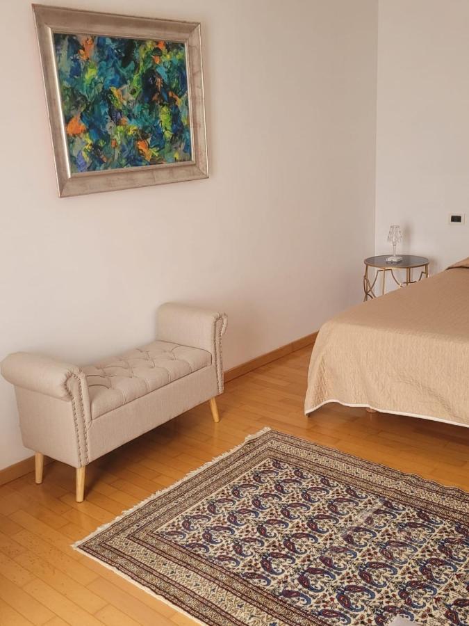 Lovely Suite Accogliente Appartamento Tra Policlinico E Piazza Bologna ローマ エクステリア 写真